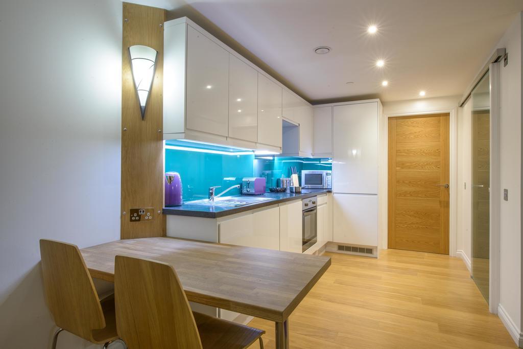 Zinn Apartments - City Centre Абердин Экстерьер фото