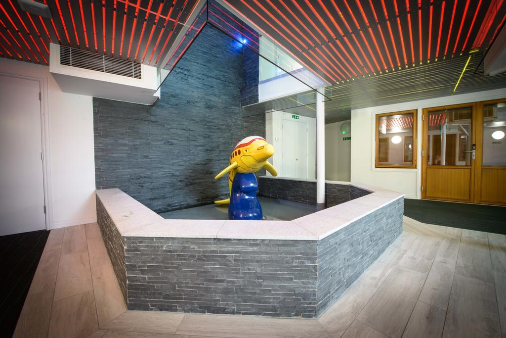 Zinn Apartments - City Centre Абердин Экстерьер фото