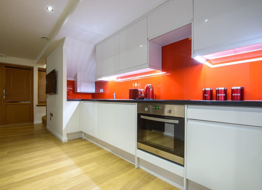 Zinn Apartments - City Centre Абердин Экстерьер фото